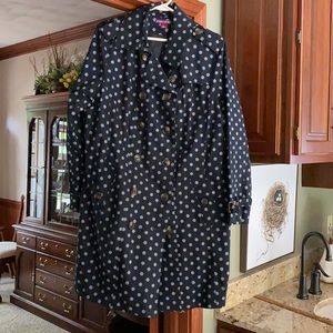 Jessica London double breasted raincoat size 18, black and white